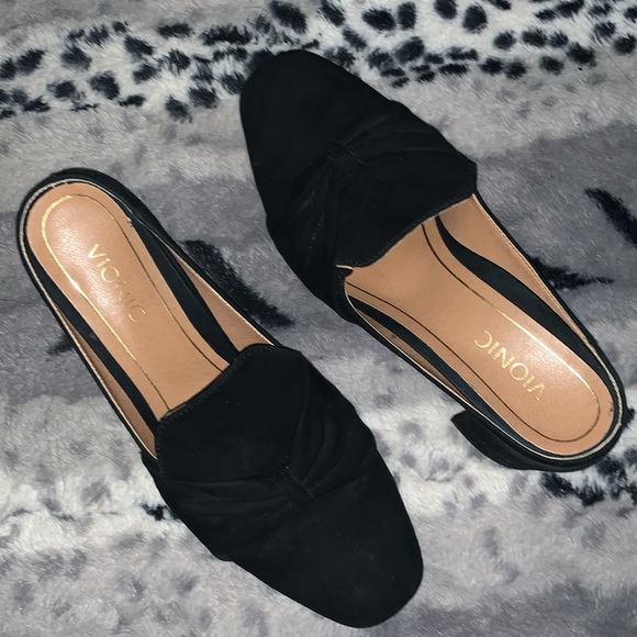 VIONIC Presley Black Velvet Bow Mules — 6.5 - Picture 6 of 11
